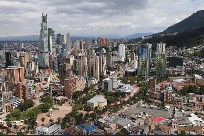 Private Tour of the Historic Center and Candelaria in Bogotá - Key Points