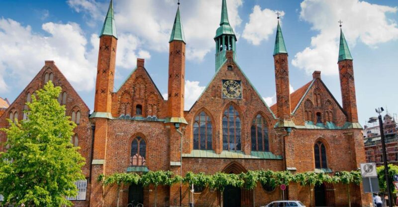 Private Tour of the Historic Churches in Lubeck - Churches Included