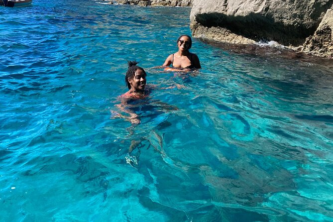 Private Tour of the Island of Capri by Boat and Visit to the Caves - Accessibility