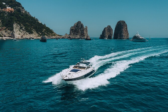 Private Tour of the Island of Capri on Yacht Princess V55 - Features of the Yacht Princess V55