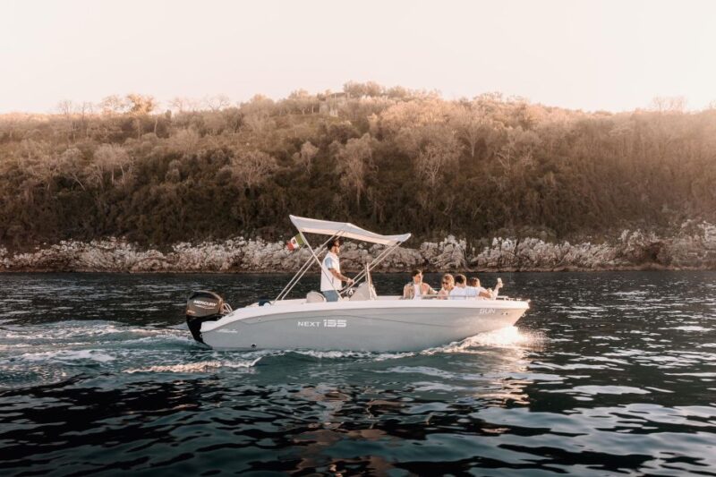 Private Tour of the Island of Capri - Meeting Point