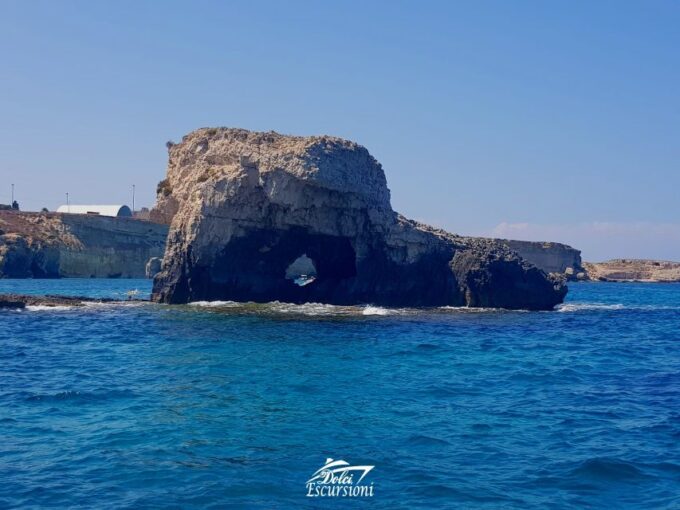 Private Tour of the Island of Ortigia and the Sea Caves - Cruise Around Ortigia Island
