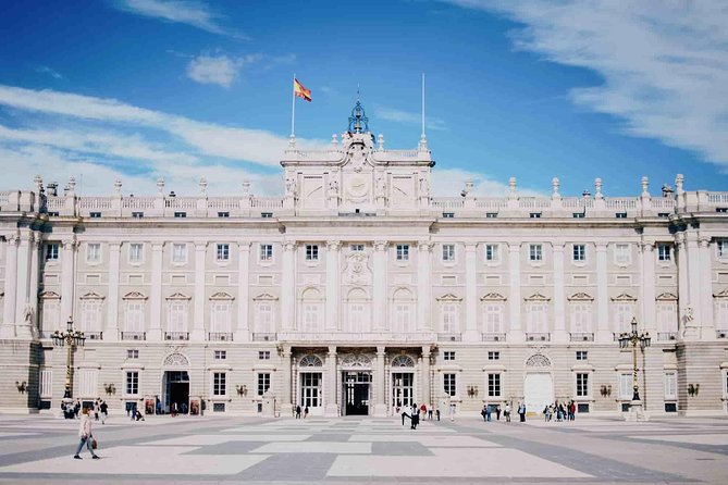 Private Tour of the Royal Palace, Private Guide, Fast Entrance and Pick up at the Hotel. - Customer Reviews and Experiences