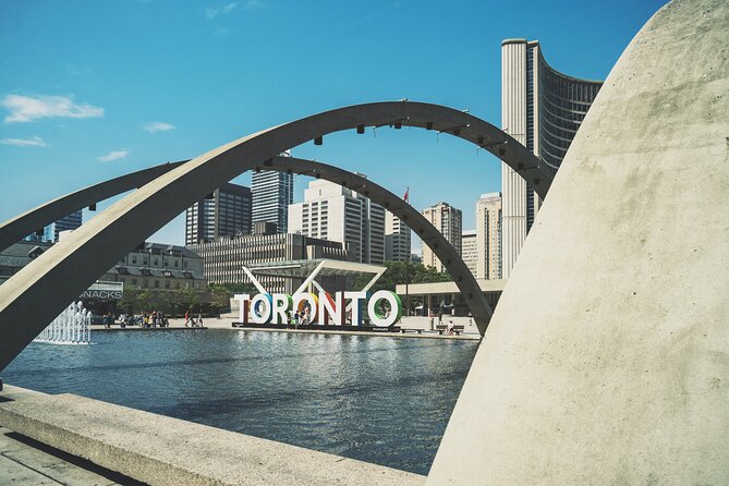 Private Tour of Toronto - Pickup and Duration