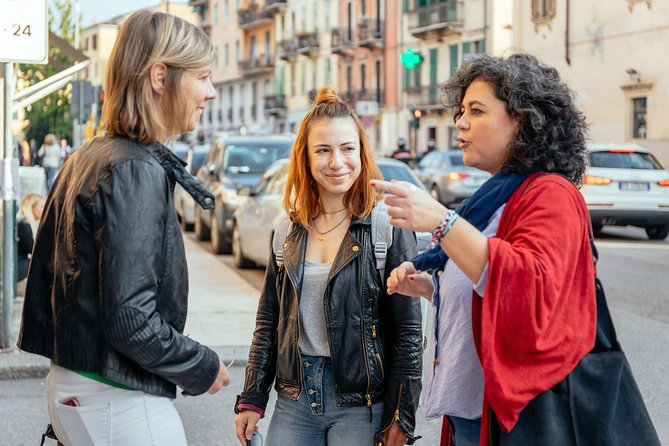 PRIVATE TOUR of Verona: Highlights & Hidden Gems With Locals & Snack Included - Traveler Experiences