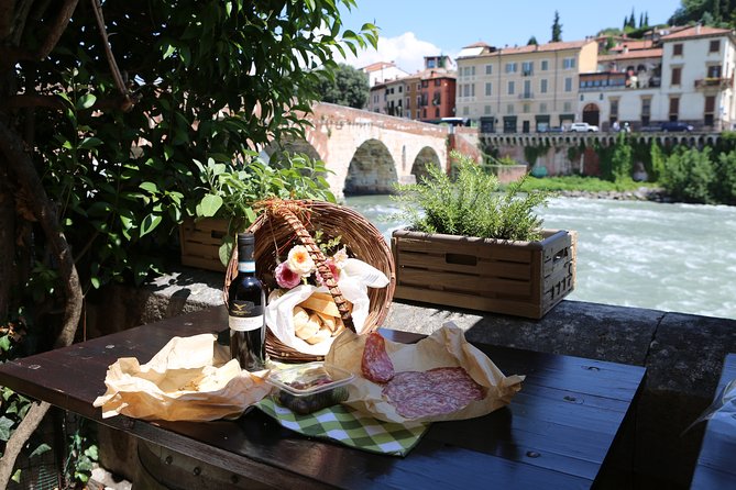 Private Tour of Verona With History and Top Gastronomy - Review Highlights