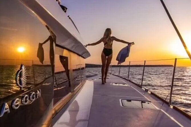 Private Tour on a LUXURY Catamaran (Sunset and Wine Tour) - Inclusions