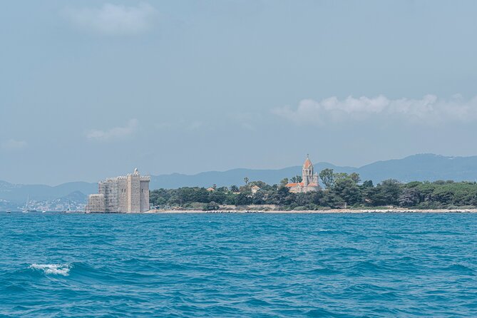 Private Tour on a Sailboat With Apéritif at Sunset on Antibes - Reviews and Feedback