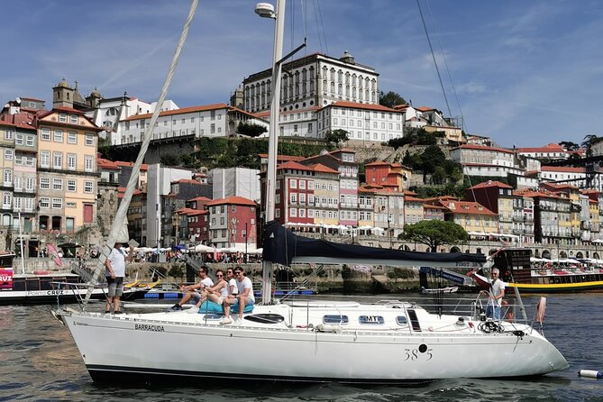 Private Tour on the Douro River and Sea and Sunset - Meeting and End Point
