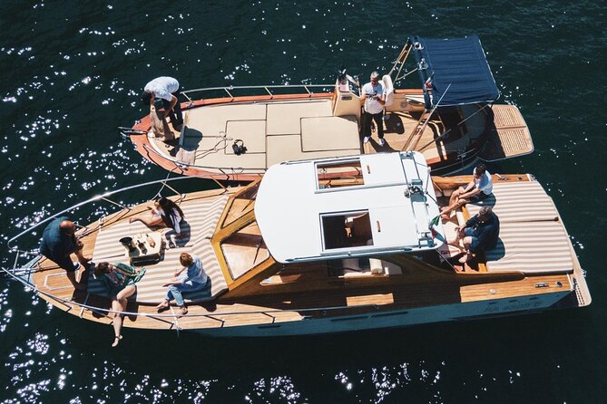 Private Tour Open Bar Classic Wooden Boat Lake Como 2H 4H - Boat and Amenities