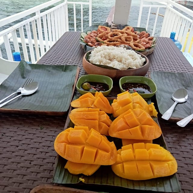 Private Tour PAMILACAN Island Turtle & Dolphin Watching - Dolphin Watching Opportunity