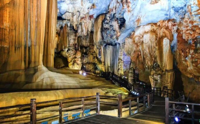 Private Tour: Perfume Pagoda and Incense Product Village - Thien Tru Pagoda
