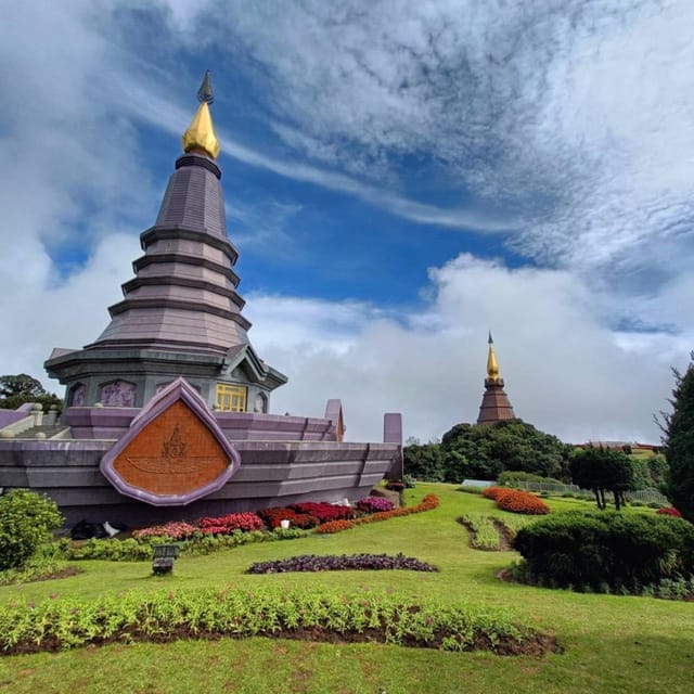 Private Tour Pha Chor Canyon & Doi Inthanon National Park - King and Queens Pagodas
