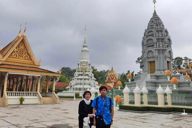 Private Tour: Phnom Penh City Tour Full Day - Guide Performance and Insights