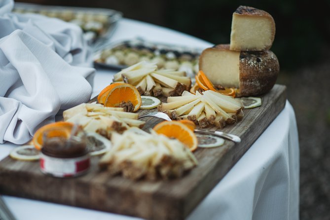 Private Tour: Pienza and Montalcino Organic Cheese and Wine Tour - Wine Tasting