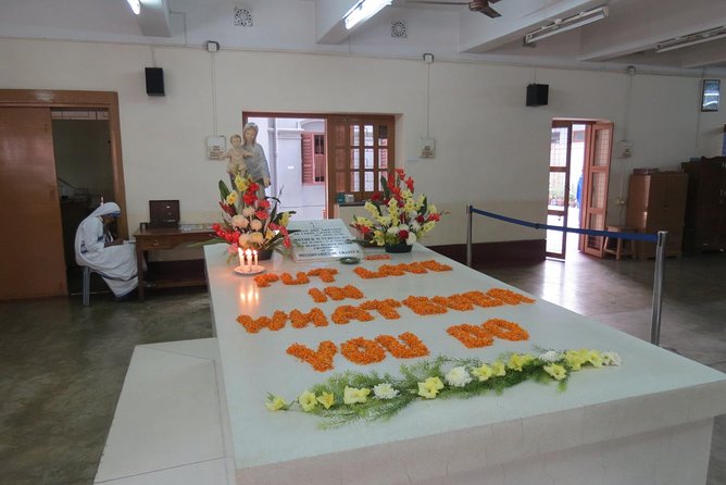 Private Tour Places of Worship in Kolkata Including Mother House - Pricing and Cancellation Policy