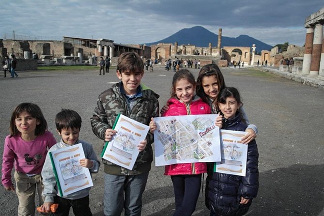 Private Tour: Pompeii and Mount Vesuvius With Wine Tasting - Exploring Pompeiis Ancient Ruins
