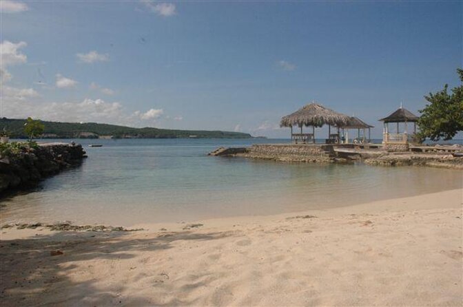 Private Tour Puerto Seco Beach Day From Montego Bay - Amenities at Puerto Seco Beach
