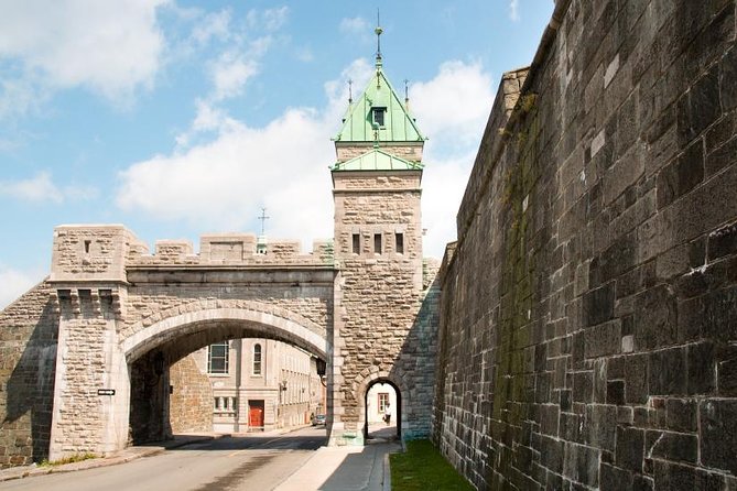 Private Tour: Quebec City Walking Tour - Live Commentary
