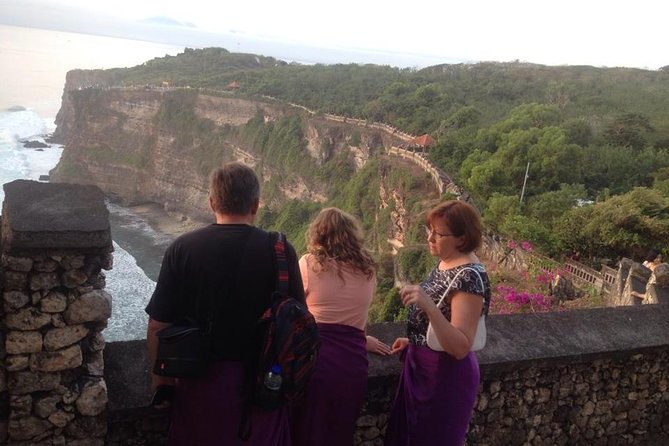 Private Tour Rafting Uluwatu Kecak Dance Sunset and Dinner in Jimbaran Bay - Uluwatu Temple Visit