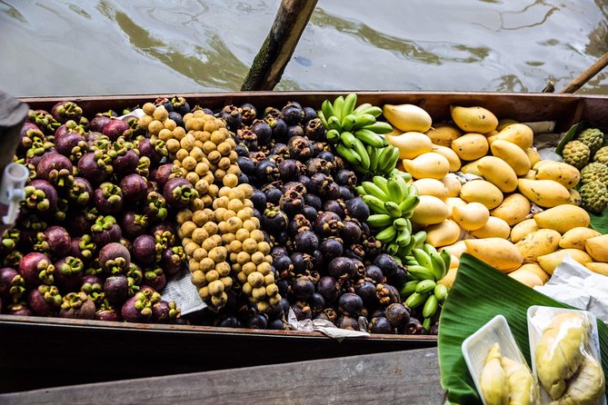 Private Tour : Railway & Floating Market and the Bridge Over River Kwae - Host Response