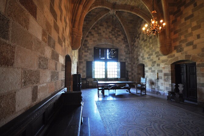 Private Tour: Rhodes City Including the Old Town and Palace of the Grand Masters - Exploring Rhodes Old Town