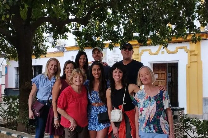 Private Tour Royal Palace+Old Jewish Neighborhood - Meeting and Pickup