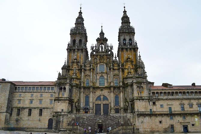 Private Tour Santiago De Compostela & Viana Do Castelo From Porto - Experience Highlights