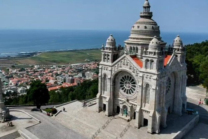 Private Tour Santiago De Compostela & Viana Do Castelo From Porto - Highlights of Viana Do Castelo