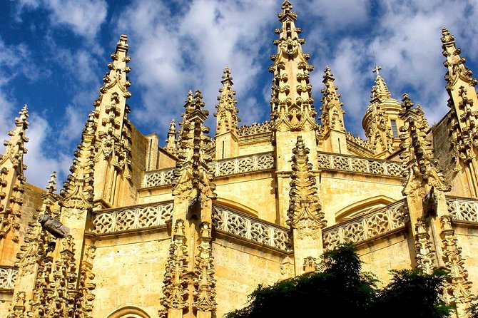 Private Tour: Segovia Day Trip From Madrid by High-Speed Train - Meeting and Pickup