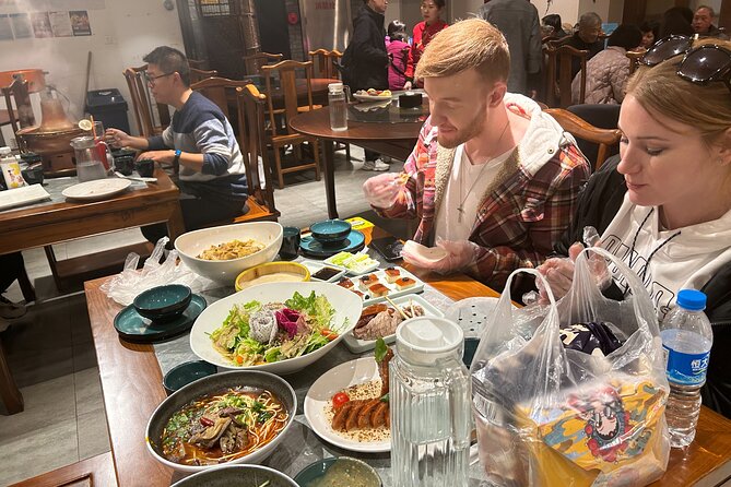 Private Tour: Shichahai, Nanluoguxiang and Peking Opera&dinner - Tour Inclusions