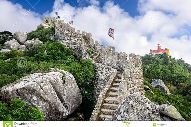 Private Tour | SINTRA IN THE AFTERNOON WITH SUNSET AT EUROPES WESTERNMOST POINT - Exploring the Moorish Castle