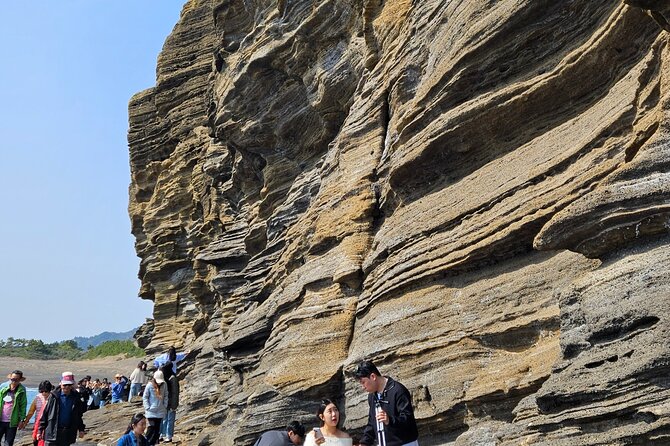 Private Tour South and West Jeju Island With Experienced Driver - Yongmeori