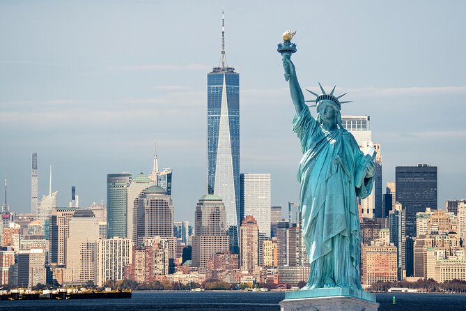 Private Tour Statue of Liberty and Ellis Island - Key Points