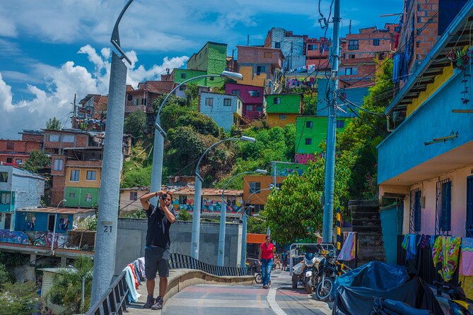 Private Tour: Street Art in Medellín - Urban Art & Cultural Identity - Tour Logistics and Inclusions