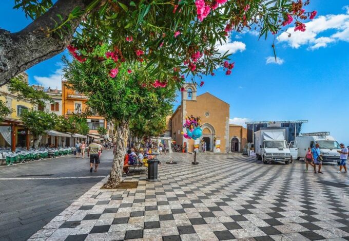Private Tour Taormina, Castelmola & Isola Bella From Catania - Activities in Castelmola