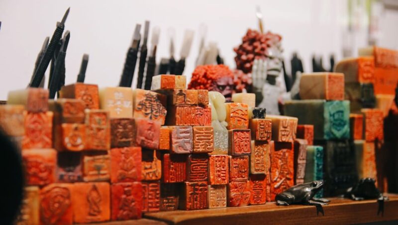Private Tour: Terracotta Warriors and Seal Carving Class - Culinary Experience