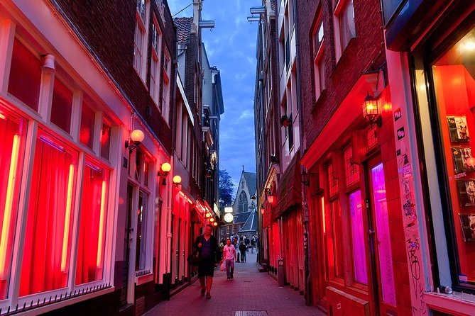 Private Tour: The Dark Side of Antwerp - Uncovering Diamond Trade Secrets