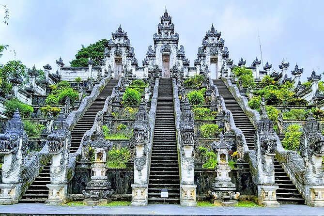 Private Tour The Gate Of Heaven Lempuyang Temple And Tirta Gangga - Tirta Gangga Water Gardens