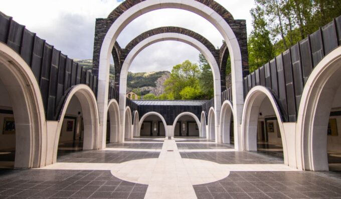 Private Tour Three Nations In One Day - La Seu Durgells Charm