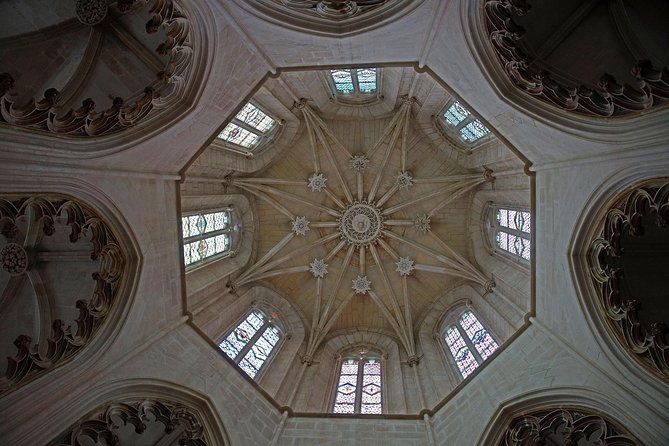 Private Tour Through Tomar, Fátima, and Batalha Historical Sites - Discovering Batalha Monastery