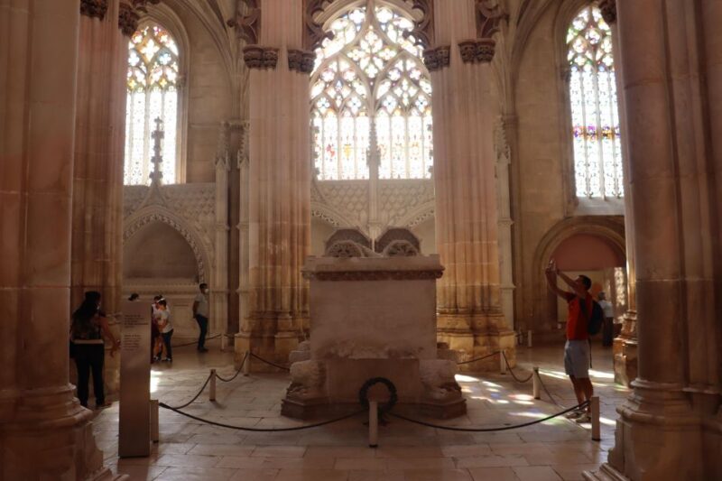 Private Tour Through Tomar, Fátima & Batalha Historic Sites - Key Points