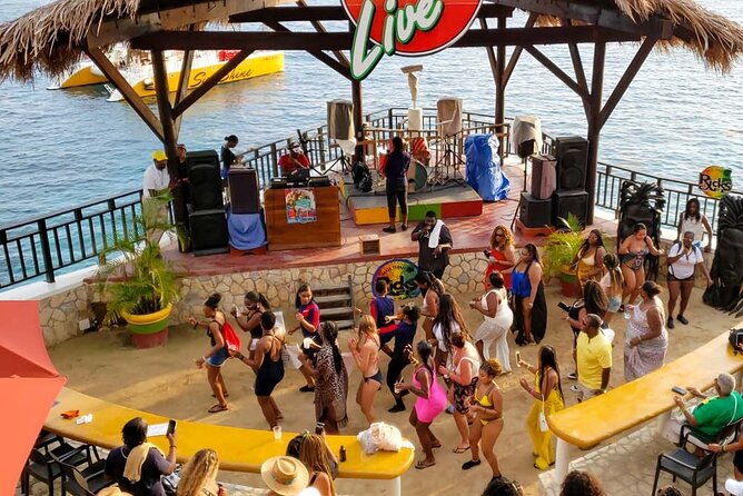 Private Tour to 7 Mile Beach Ricks Cafe With ATV From Montego Bay - Inclusions and Amenities