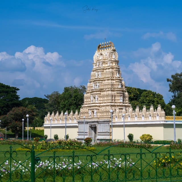 Private Tour to Admire the Grandeur of Mysore From Bangalore - Transportation and Services