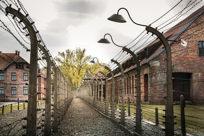 Private Tour to Auschwitz From Prague - Meeting and Pickup