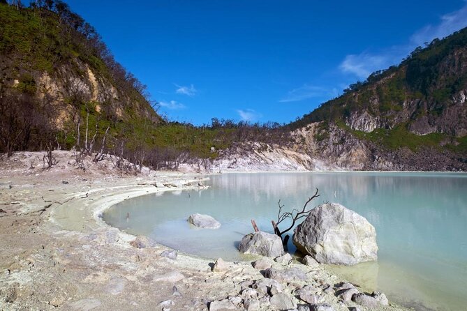 Private Tour to Bandung Volcano Hot Springs and Mud Bathing - Good To Know