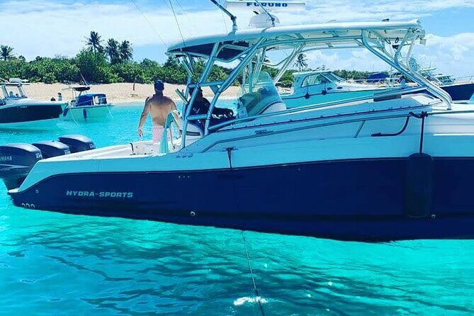 Private Tour to Cayo Icacos and Palomino Island - First Stop: Cayo Icacos