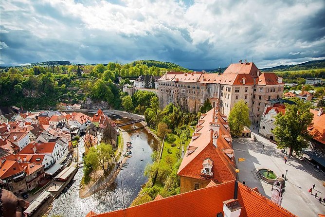 Private Tour to Cesky Krumlov From Prague - Exploring the Renaissance Town