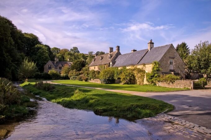 Private Tour to Costwolds From London - Cotswolds Charm and History