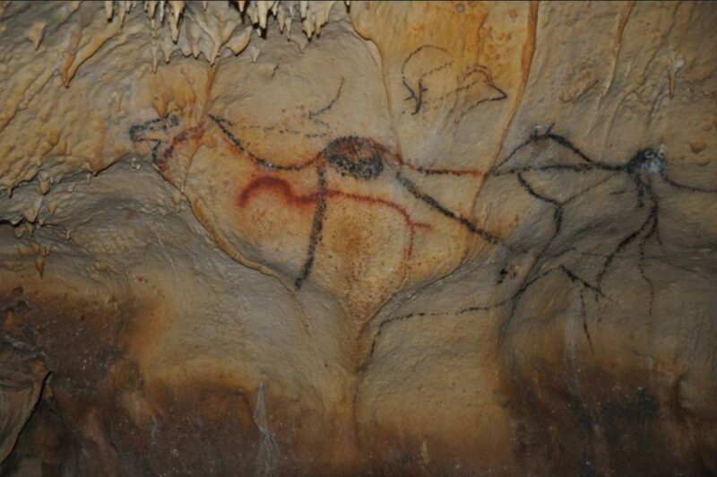 Private Tour to Cougnac Prehistoric Cave With Transportation - Booking Details and Cancellation